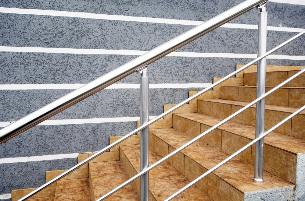Flight,of,stair,steps,outside,a,building